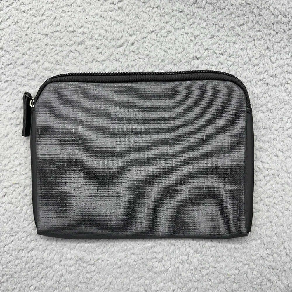 Tumi for Delta Airlines Gray Zip Pouch Travel Case Toiletries Makeup Bag ONLY